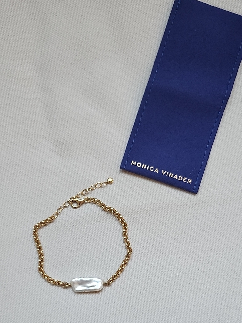 MONICA VINADER Pearl Gold Chain Bracelet with White Baroque Pearl Plate